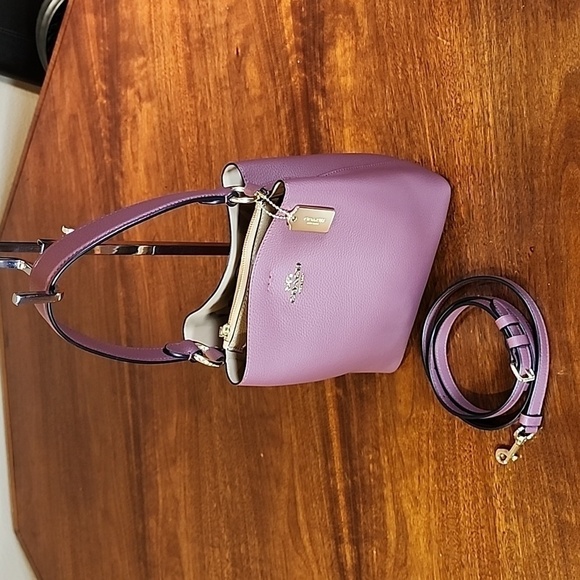 Coach Small Town Bucket Bag #1011 - Picture 5 of 17